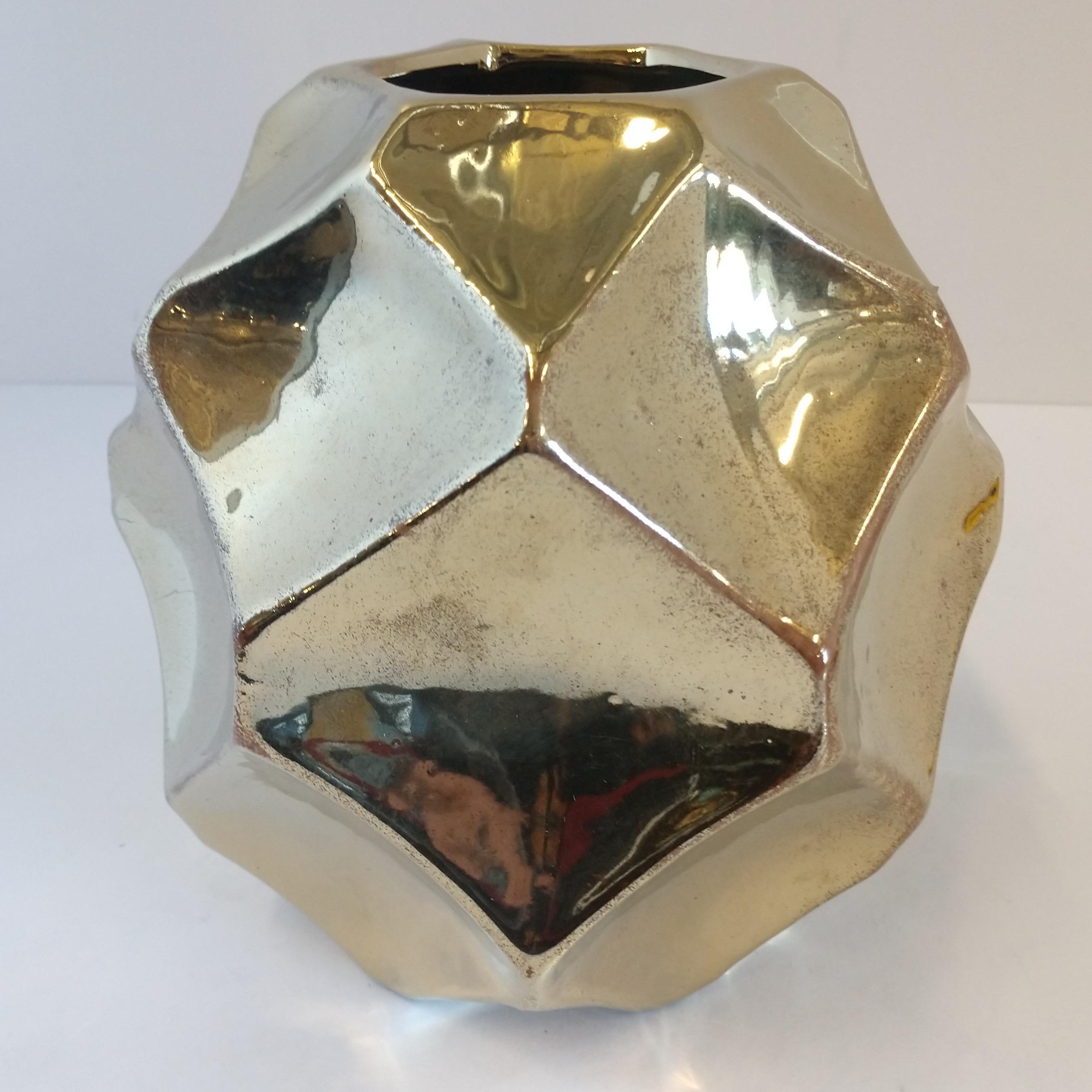 Vase Gold