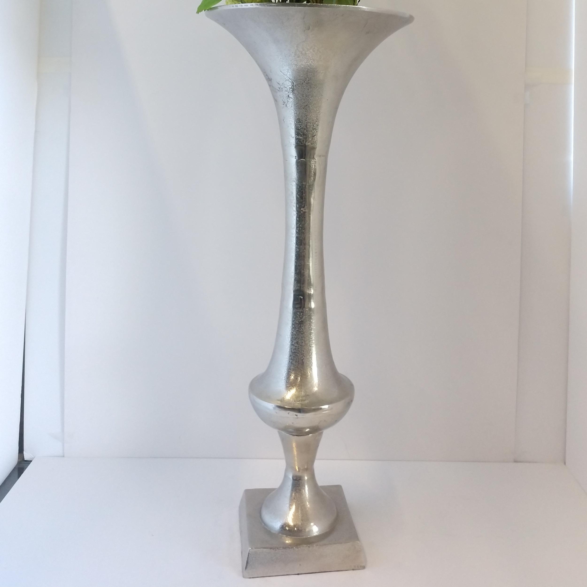 Metal Vase Lrg