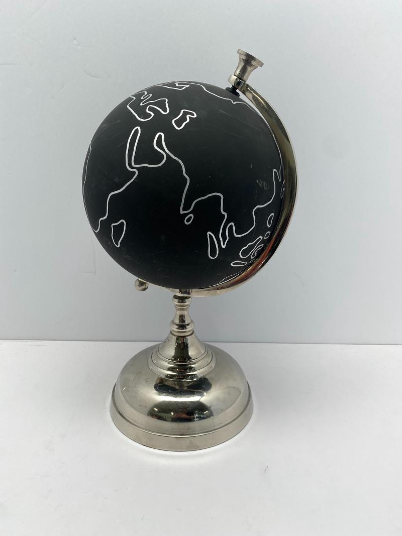 Black Globe