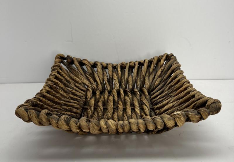 Wicker Tray