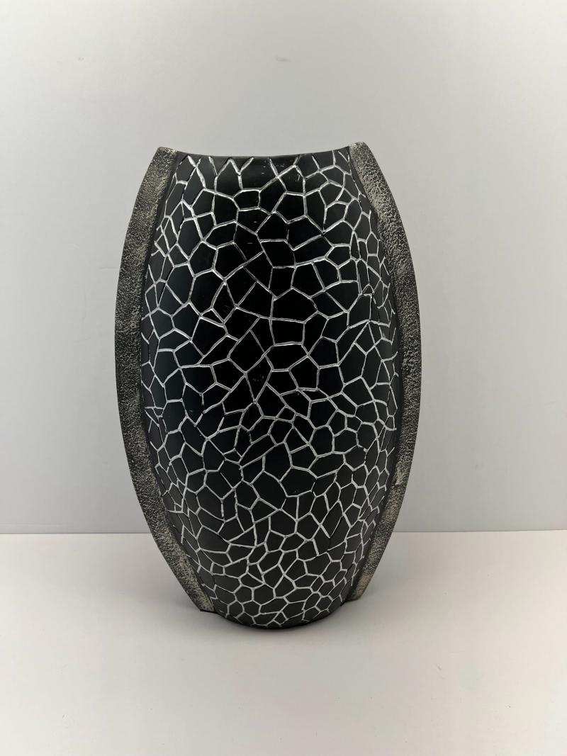 Black Vase Lg