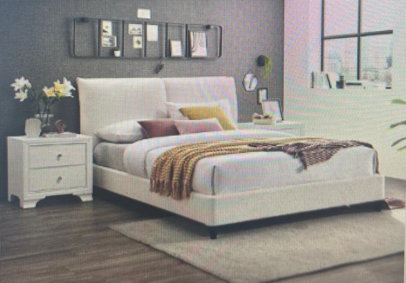 Cream/white Qn Headboard